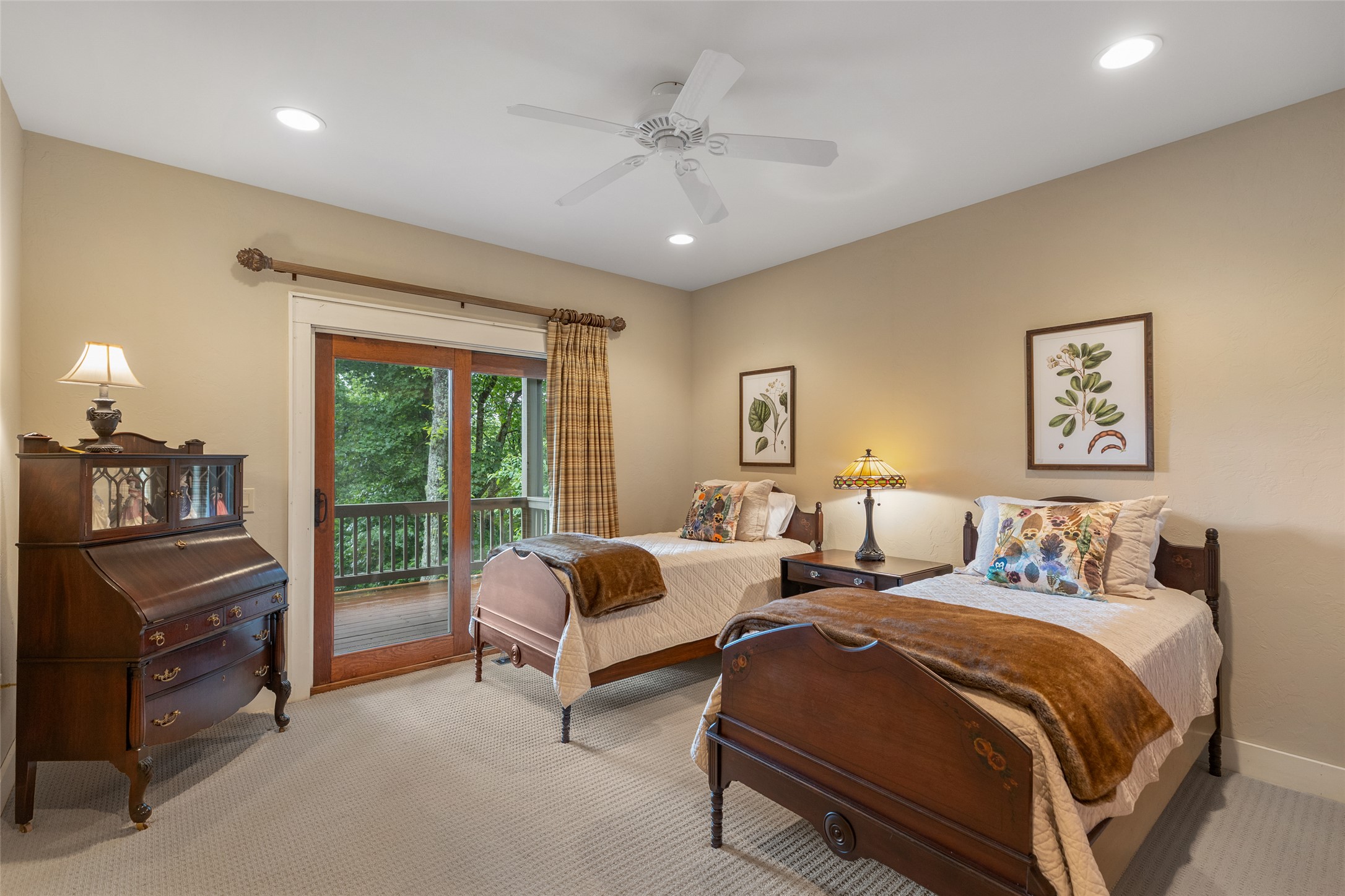 245 Woodland Ridge Drive