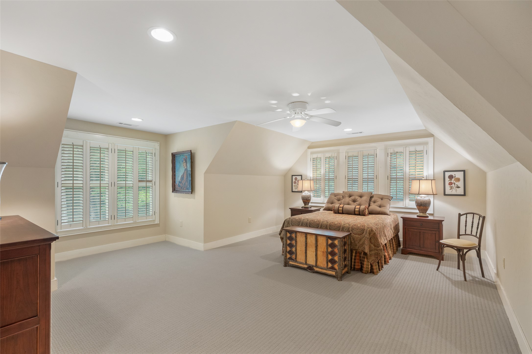 245 Woodland Ridge Drive