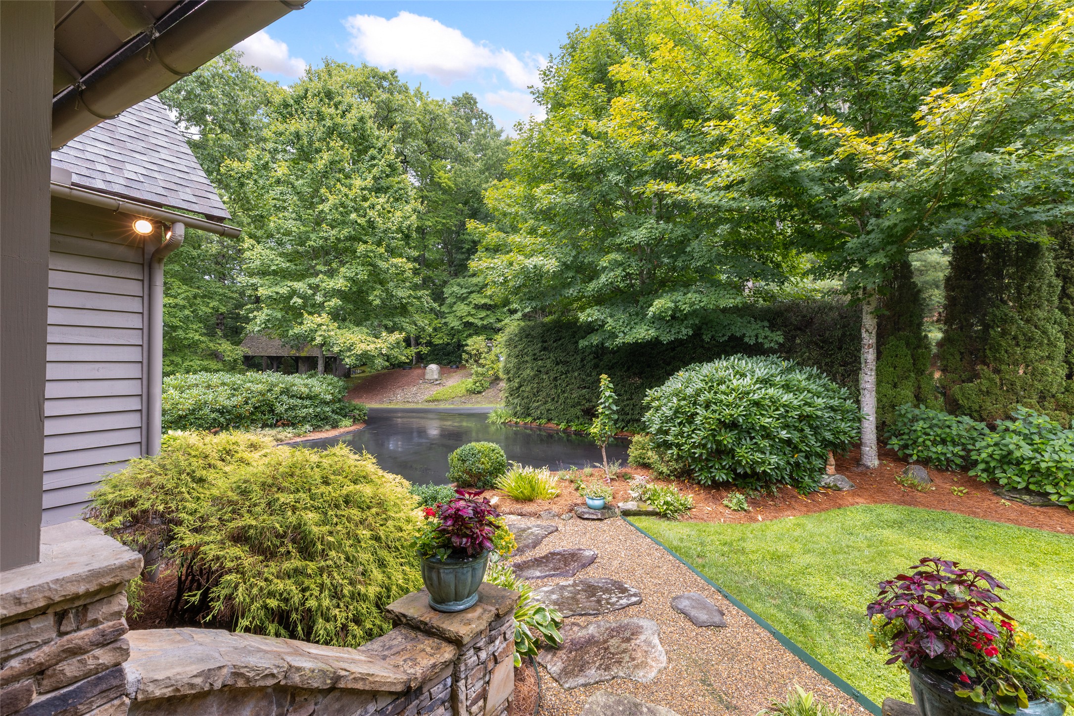 245 Woodland Ridge Drive