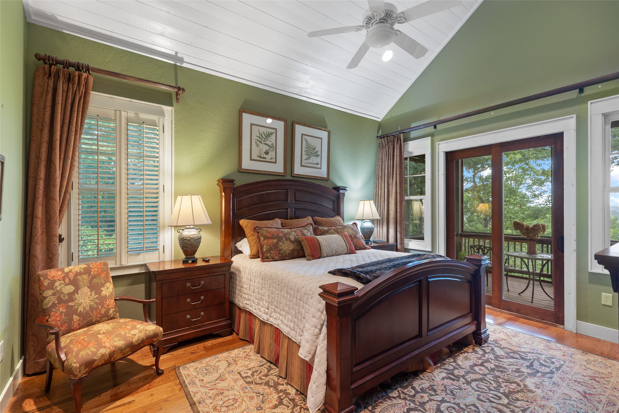 245 Woodland Ridge Drive