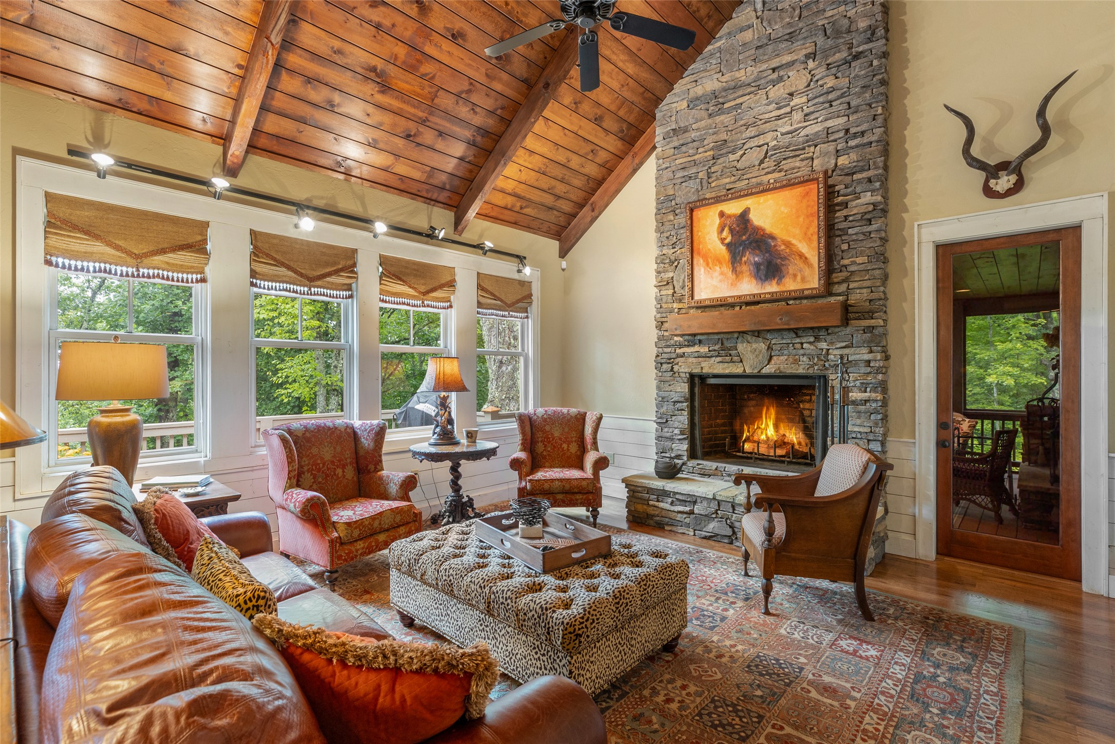 245 Woodland Ridge Drive