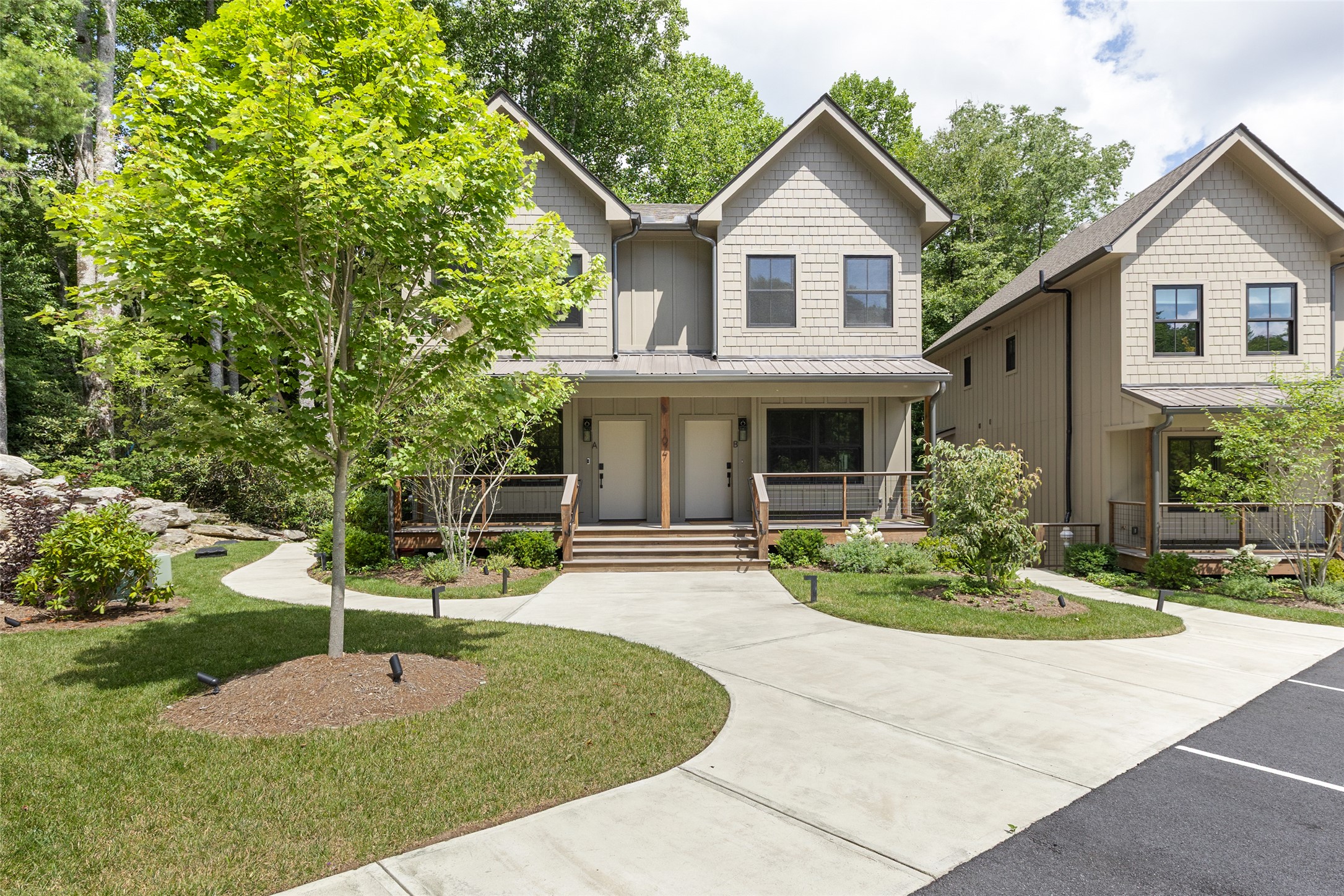 1077B Hicks 2