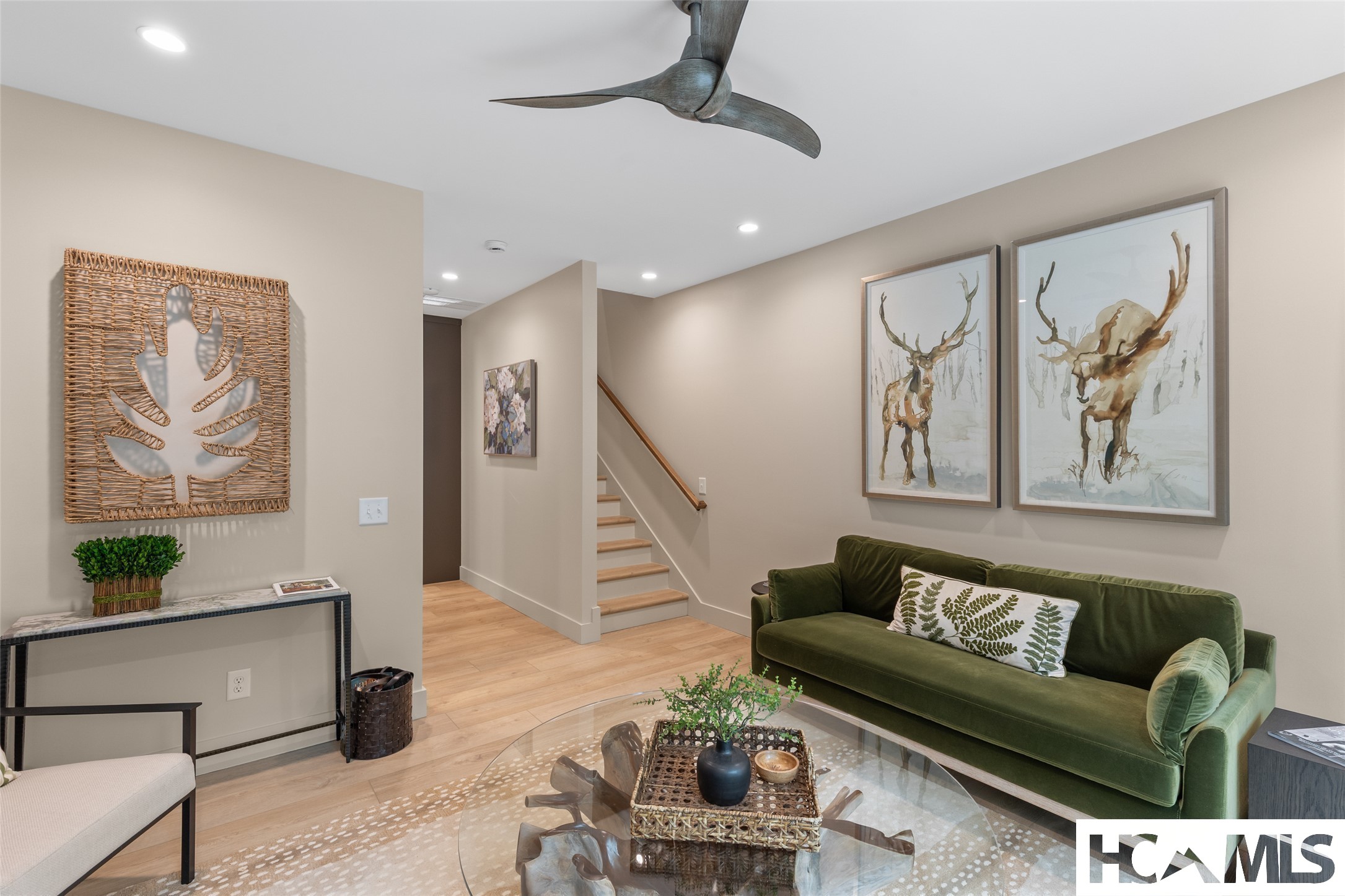 1077B Hicks 2