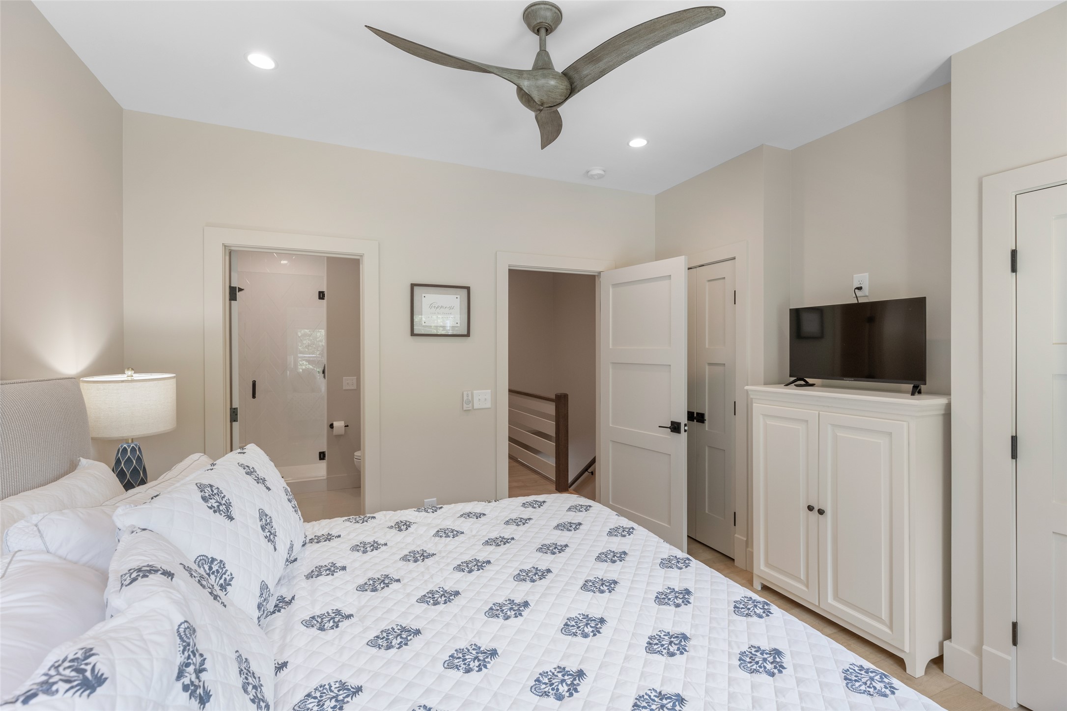 1081 A Hicks 3