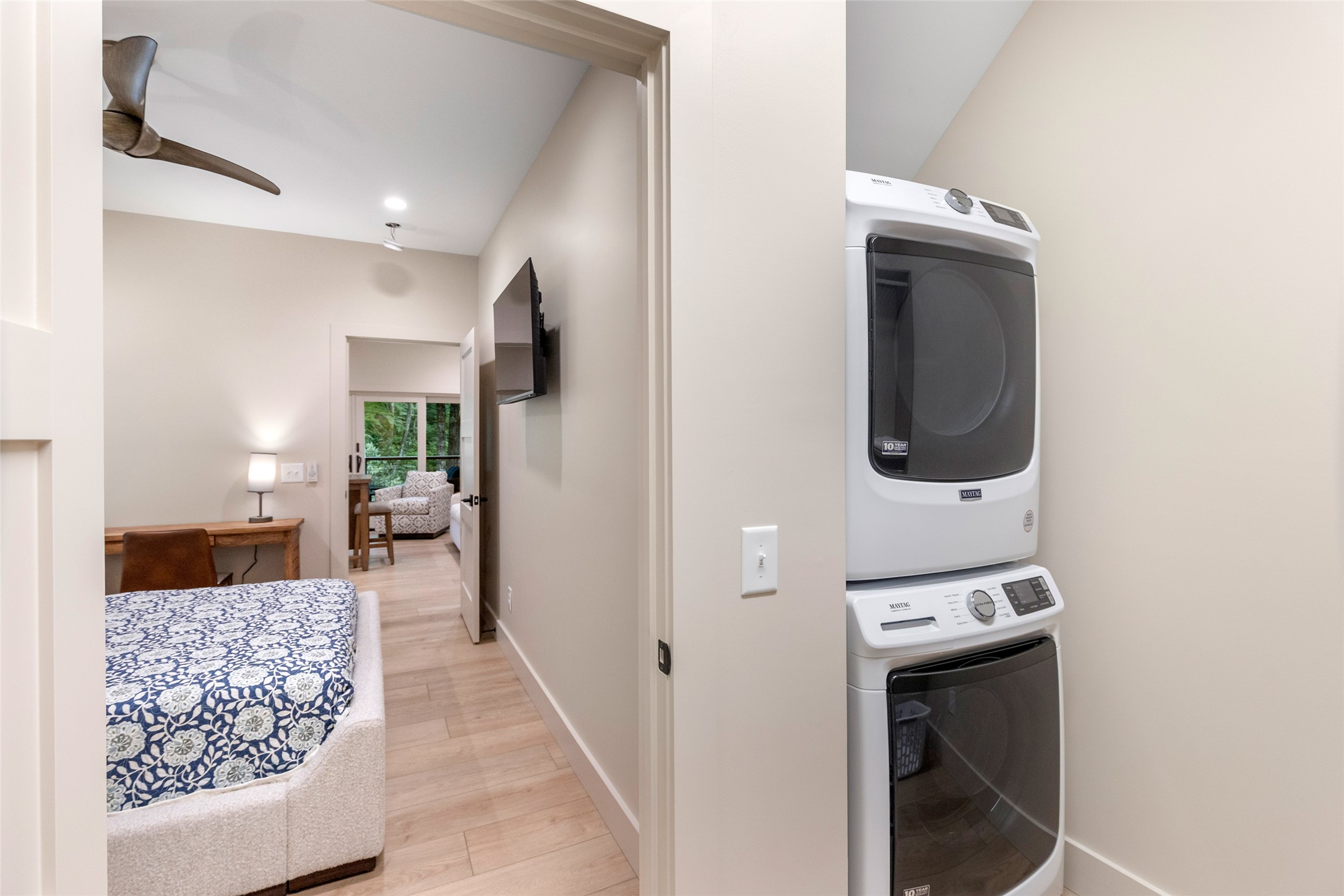 1081 A Hicks 3
