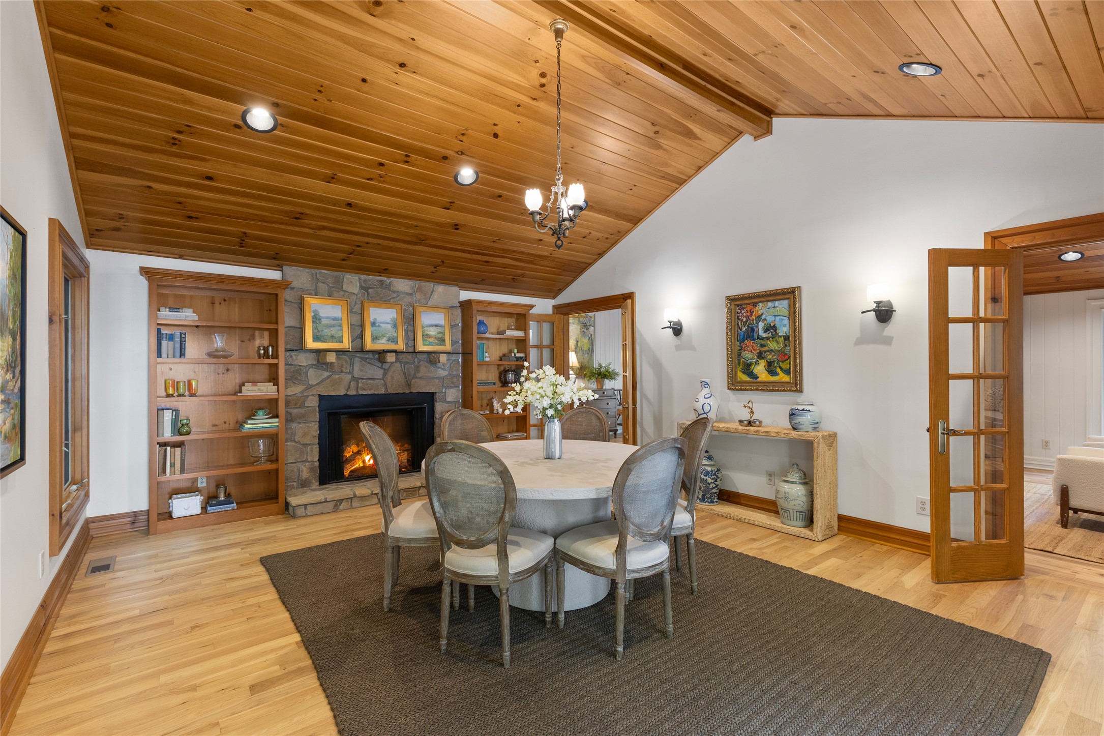 424 Split Rail Row