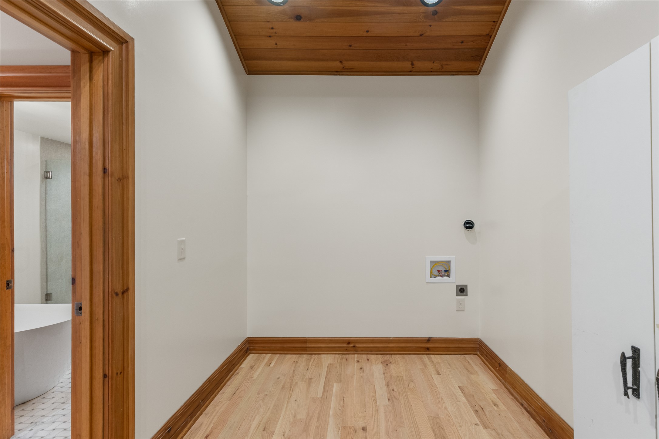 424 Split Rail Row