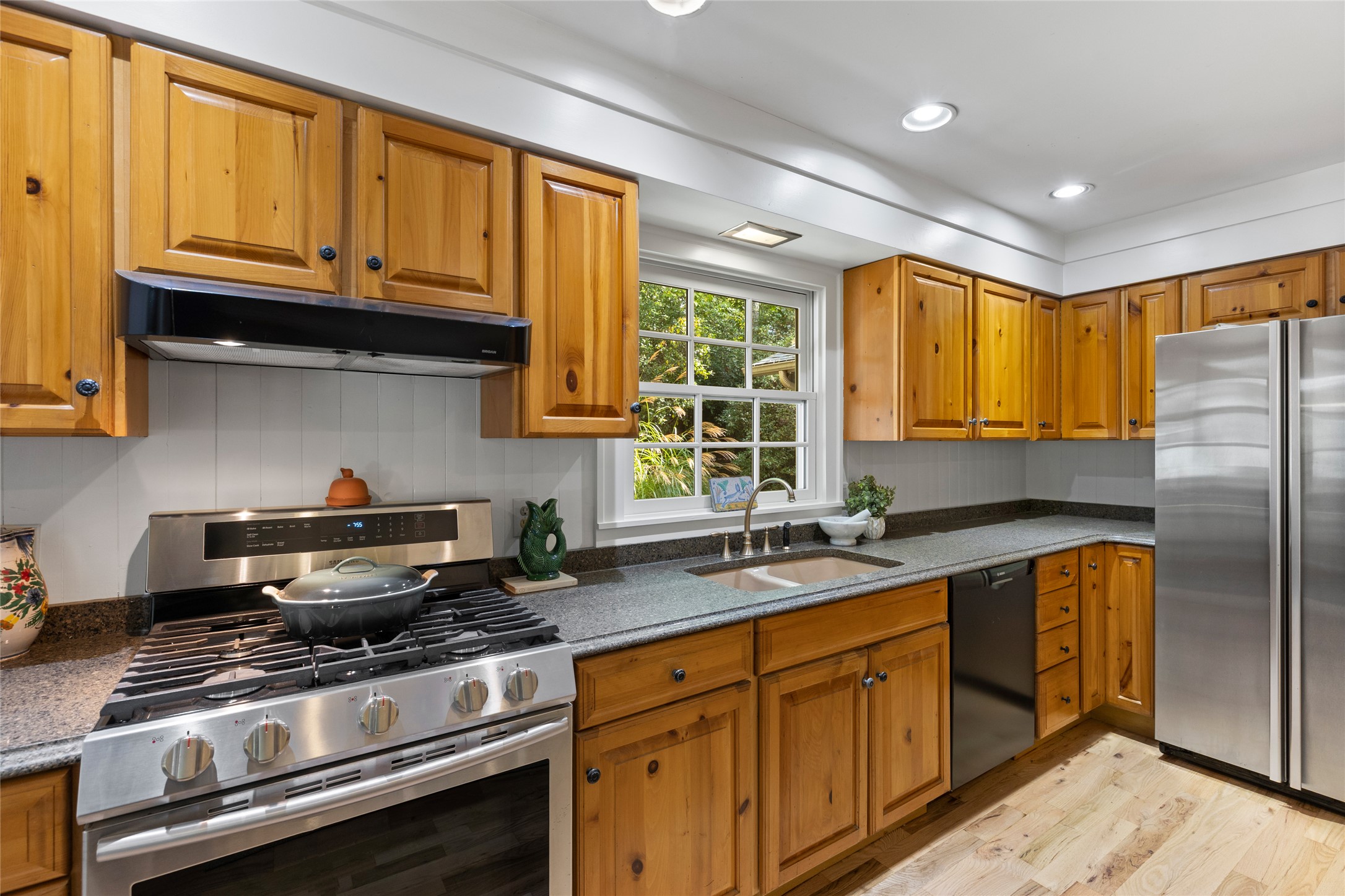 424 Split Rail Row
