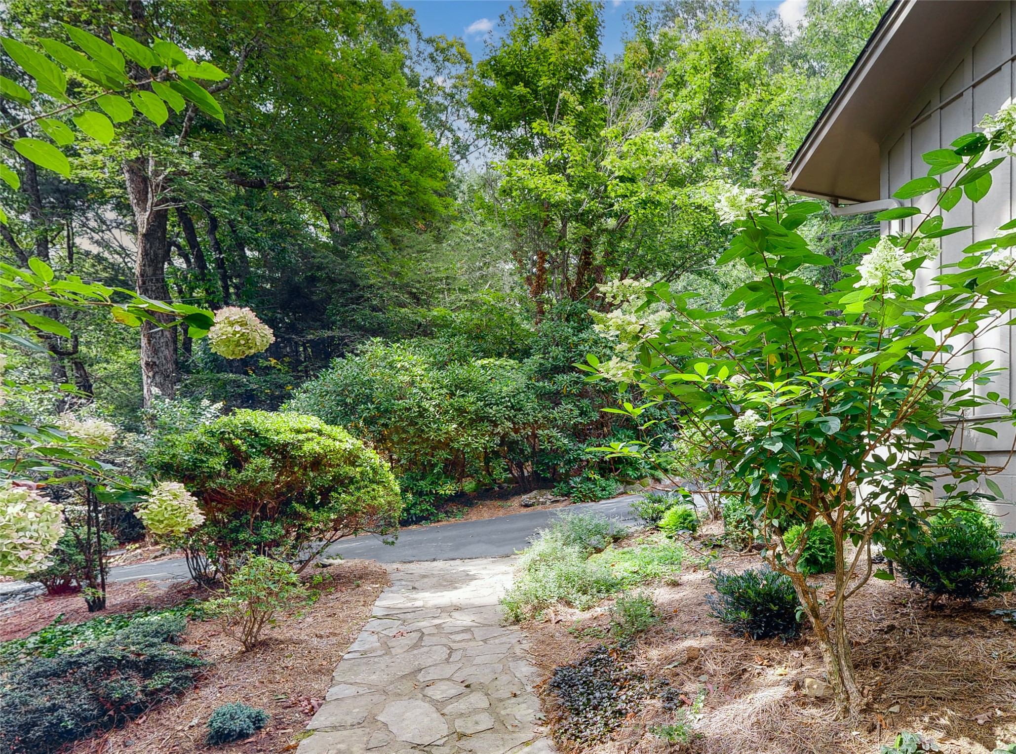 424 Split Rail Row