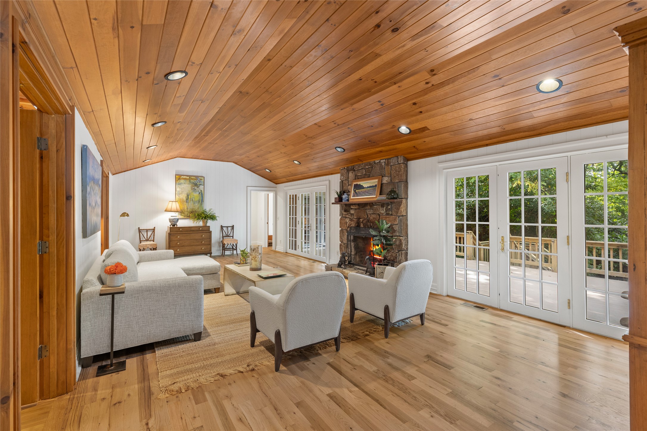 424 Split Rail Row