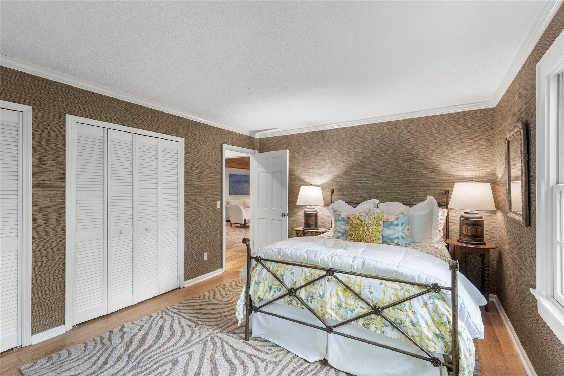 424 Split Rail Row