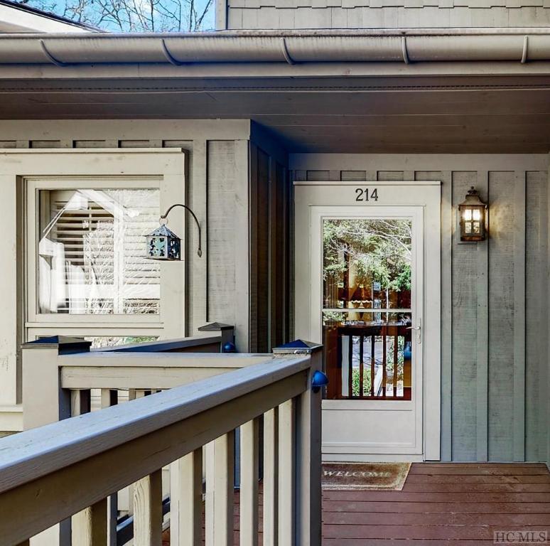 214 Fairway Condos 214