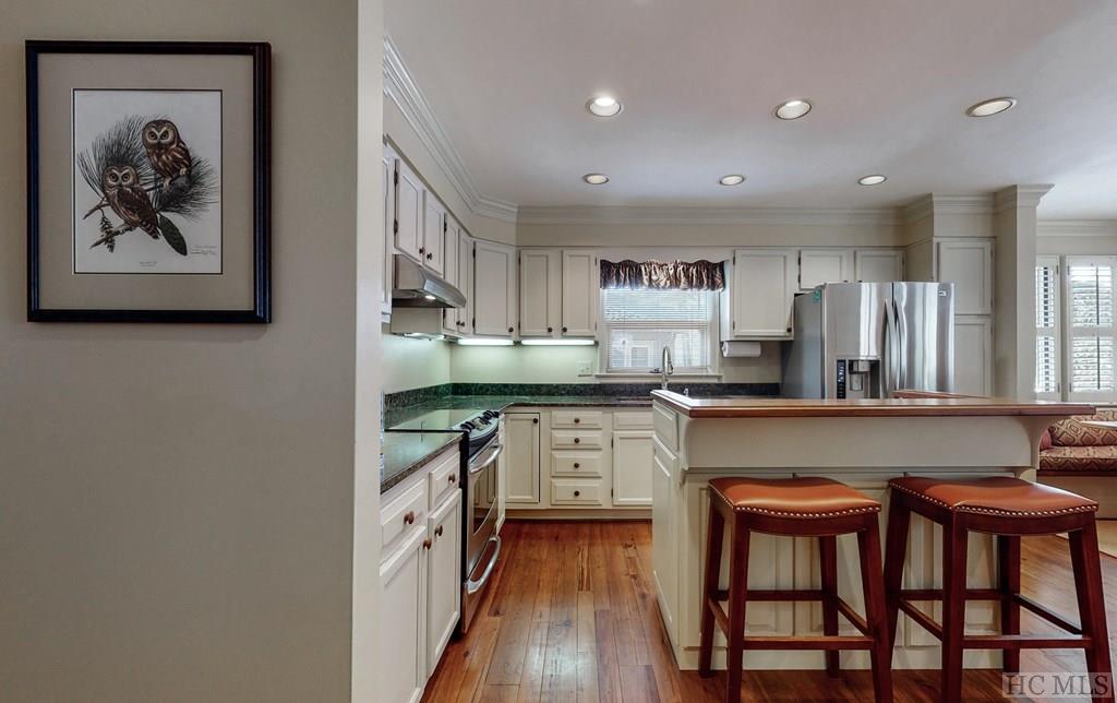 214 Fairway Condos 214