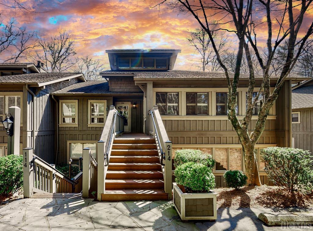 214 Fairway Condos 214