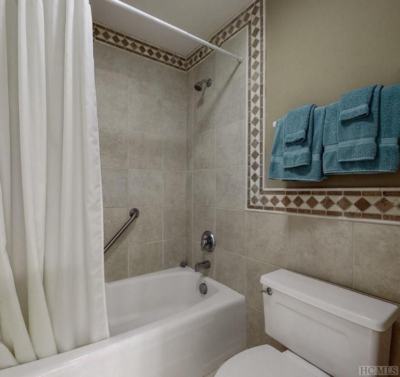 214 Fairway Condos 214