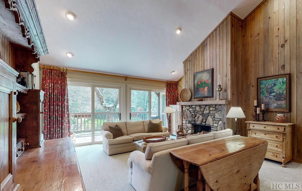 214 Fairway Condos 214