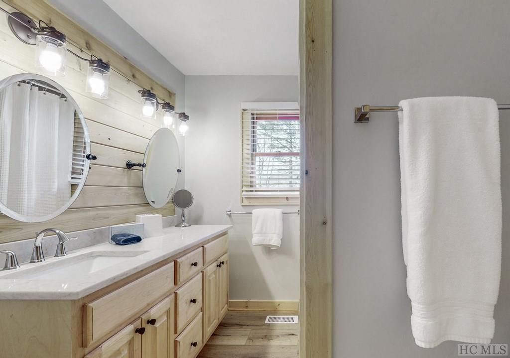 1500 Cullasaja Drive