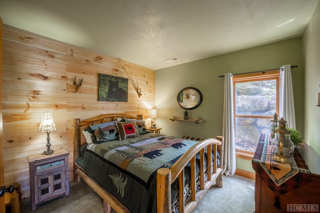 1913 Bald Rock Drive East