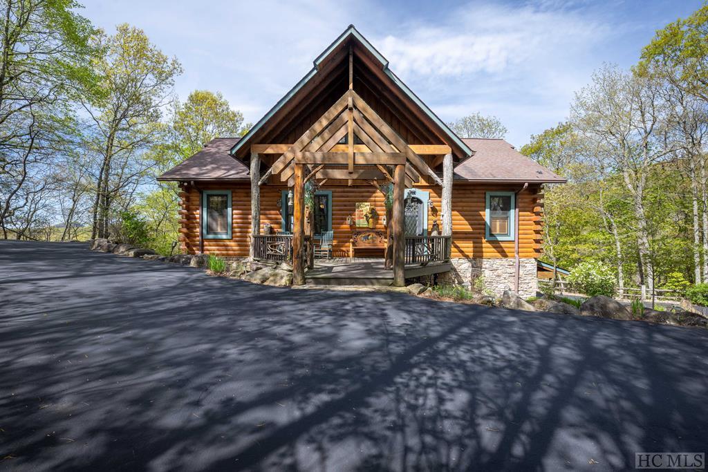 1913 Bald Rock Drive East