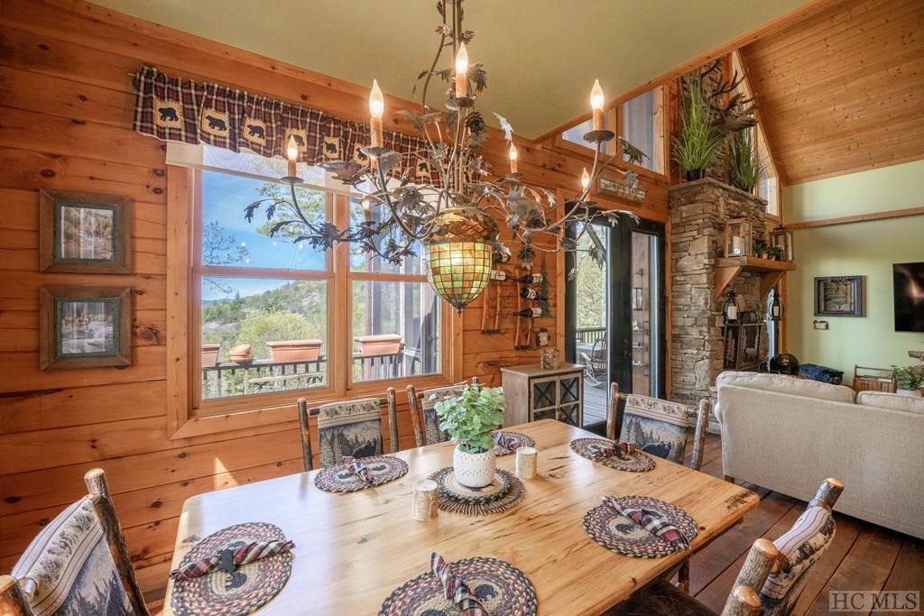 1913 Bald Rock Drive East