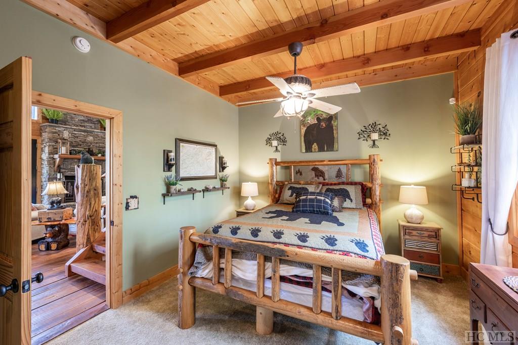 1913 Bald Rock Drive East