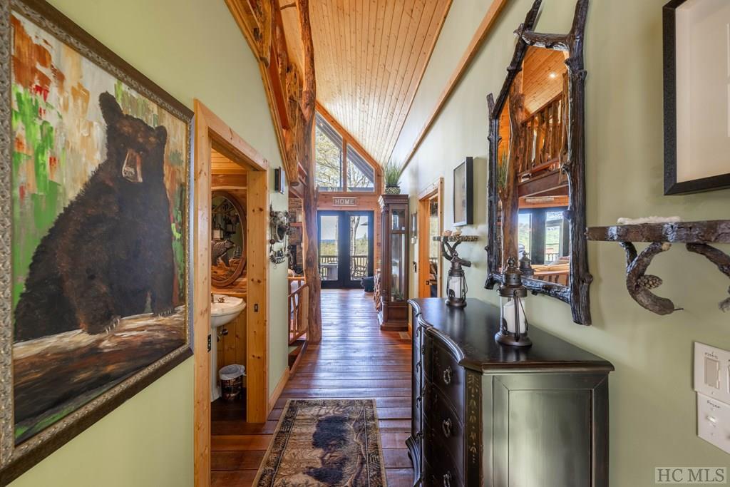 1913 Bald Rock Drive East