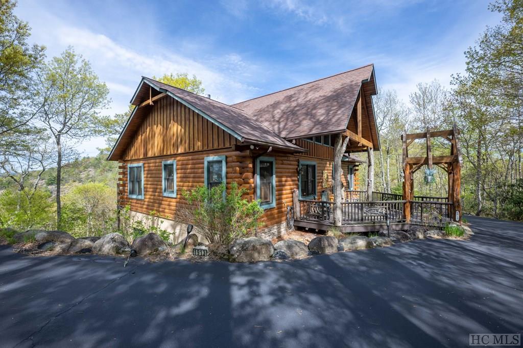 1913 Bald Rock Drive East