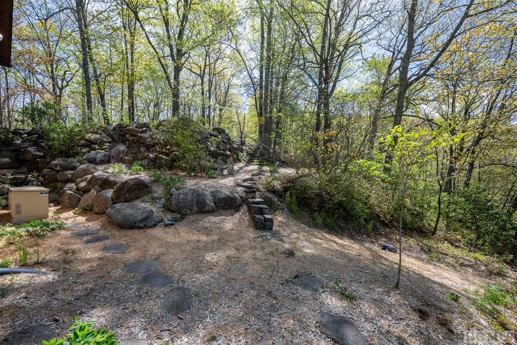 1913 Bald Rock Drive East