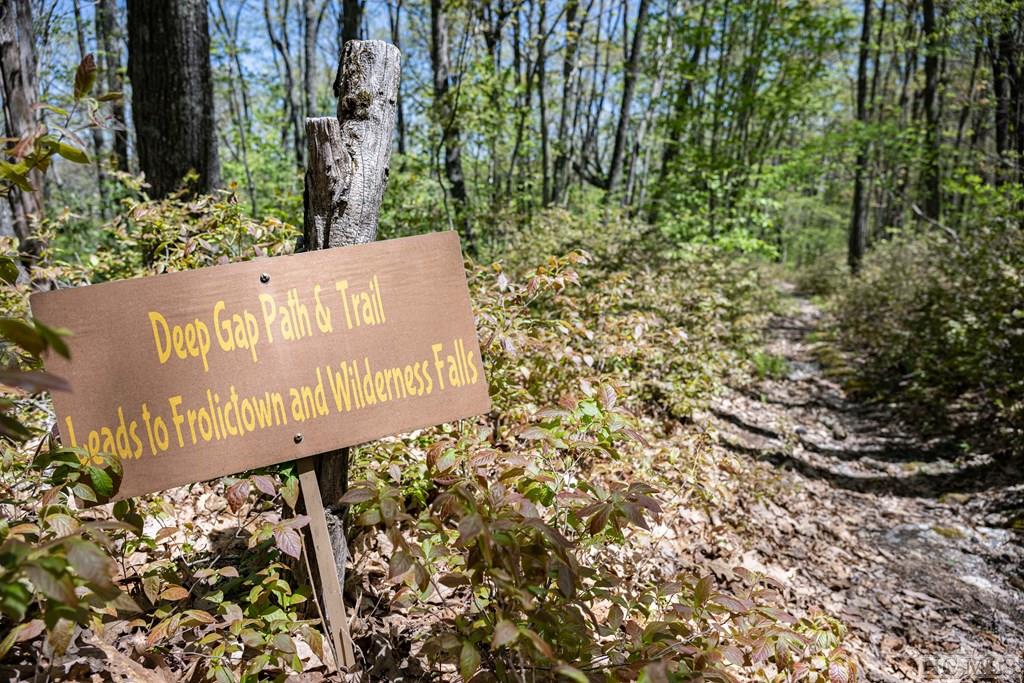 1913 Bald Rock Drive East