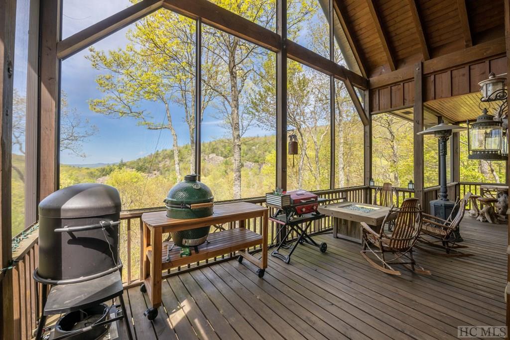 1913 Bald Rock Drive East