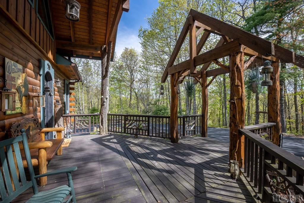 1913 Bald Rock Drive East