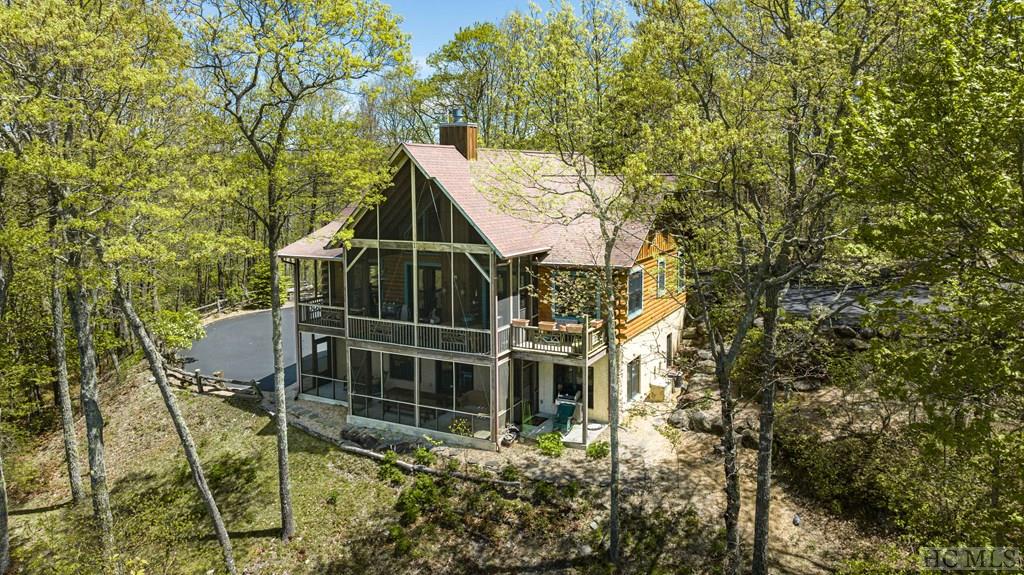 1913 Bald Rock Drive East