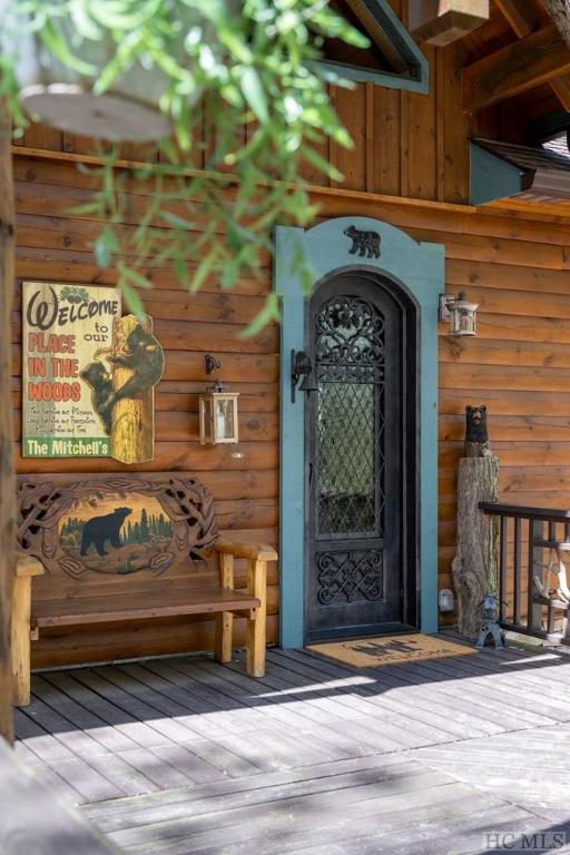 1913 Bald Rock Drive East