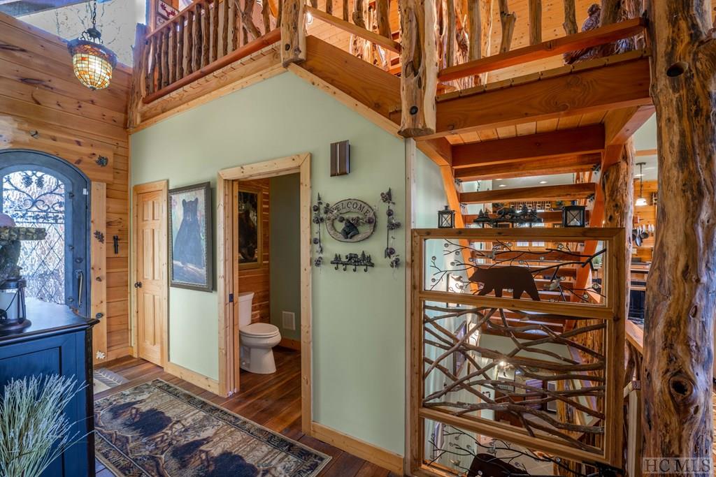 1913 Bald Rock Drive East