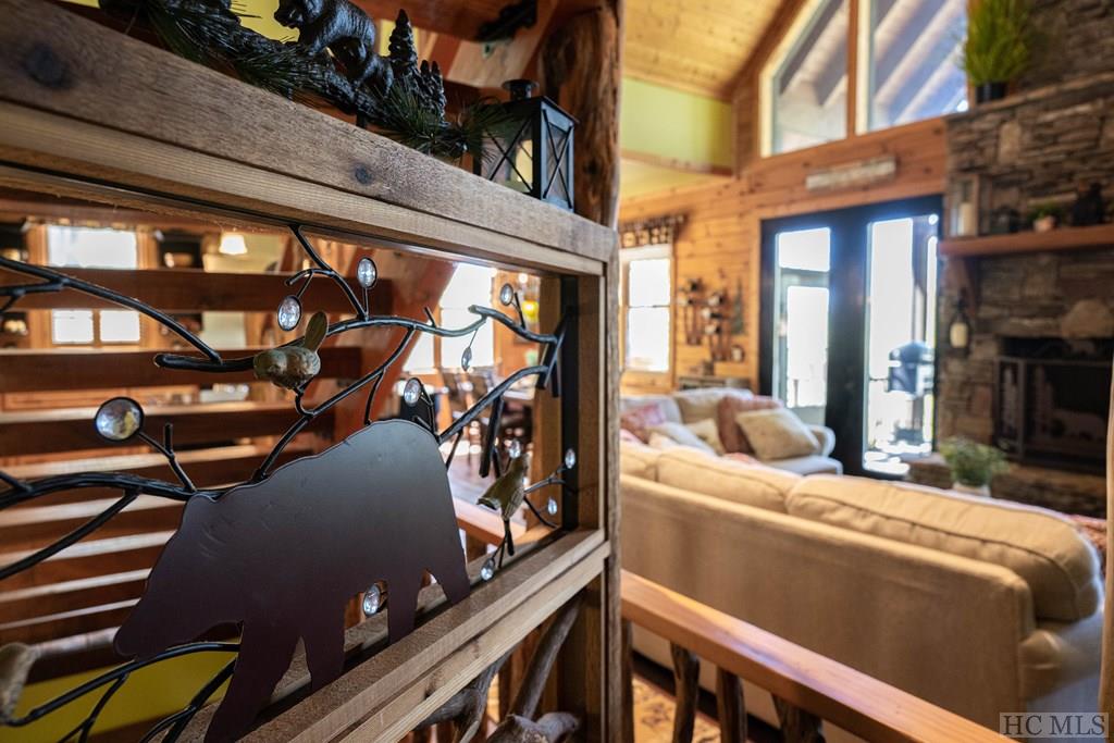 1913 Bald Rock Drive East