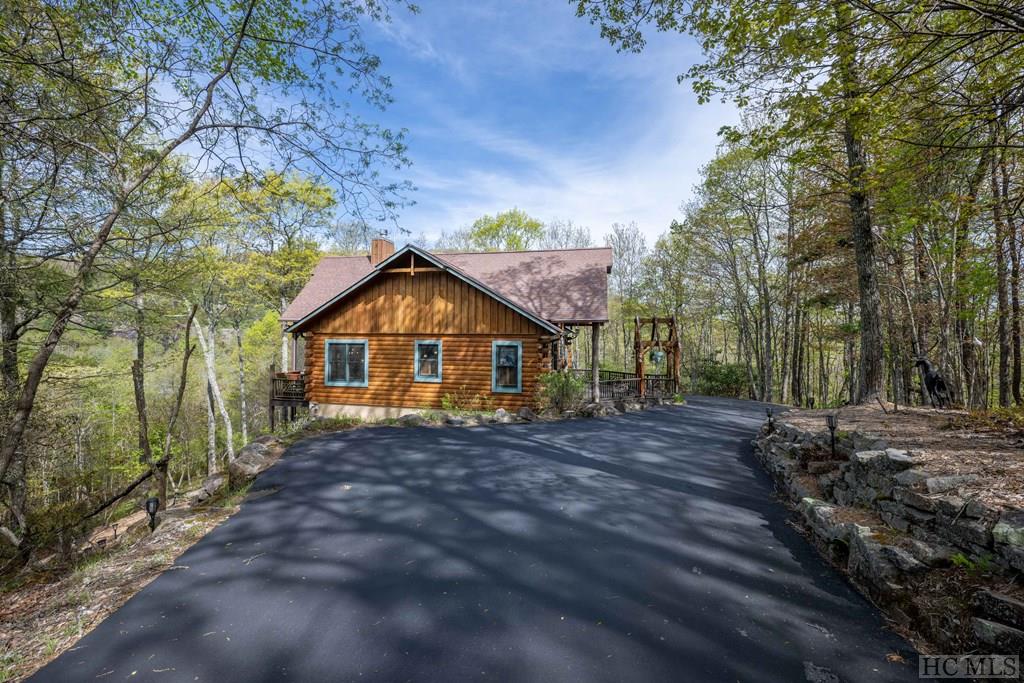 1913 Bald Rock Drive East