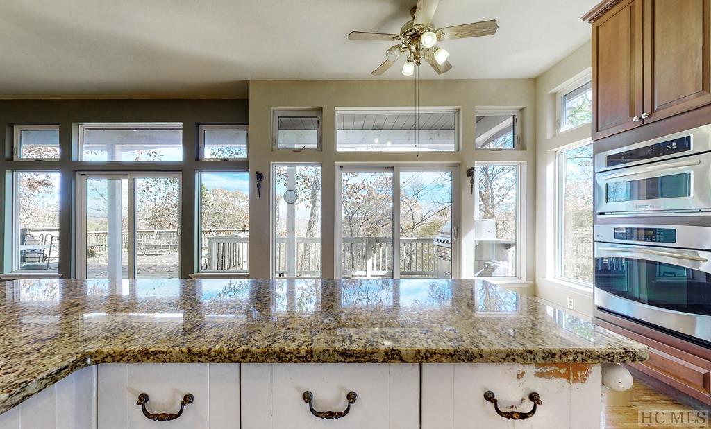 425 Dog Mountain Road