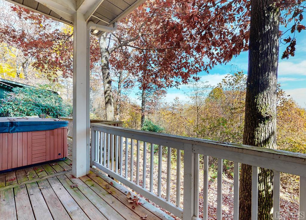 425 Dog Mountain Road