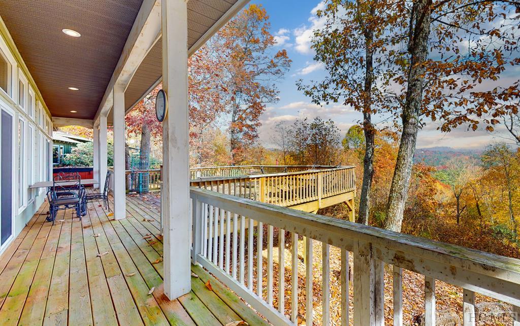 425 Dog Mountain Road