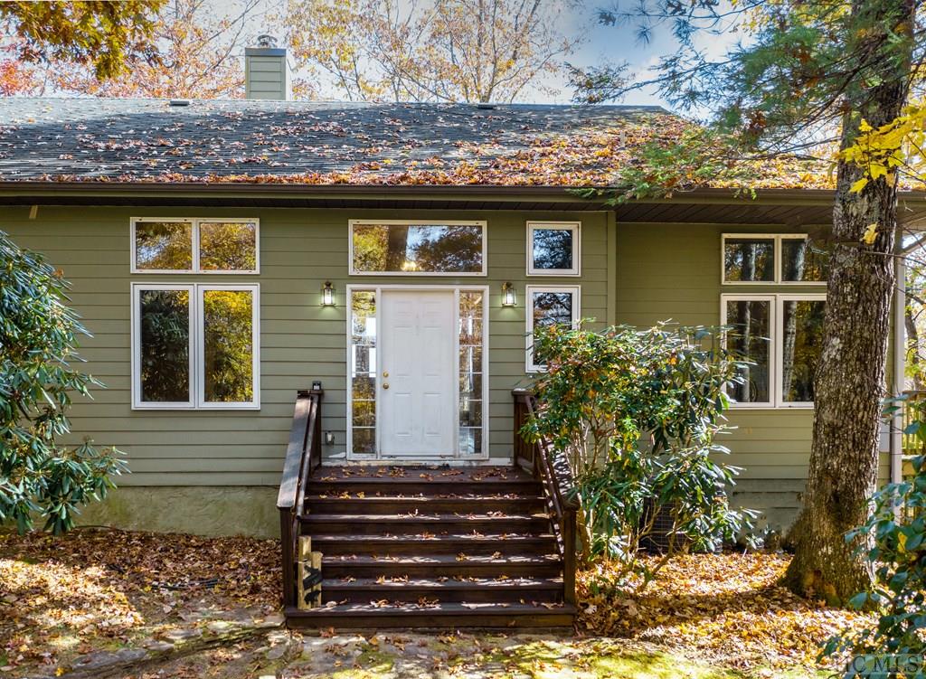 425 Dog Mountain Road