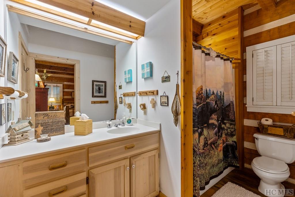 39 Hummingbird Court