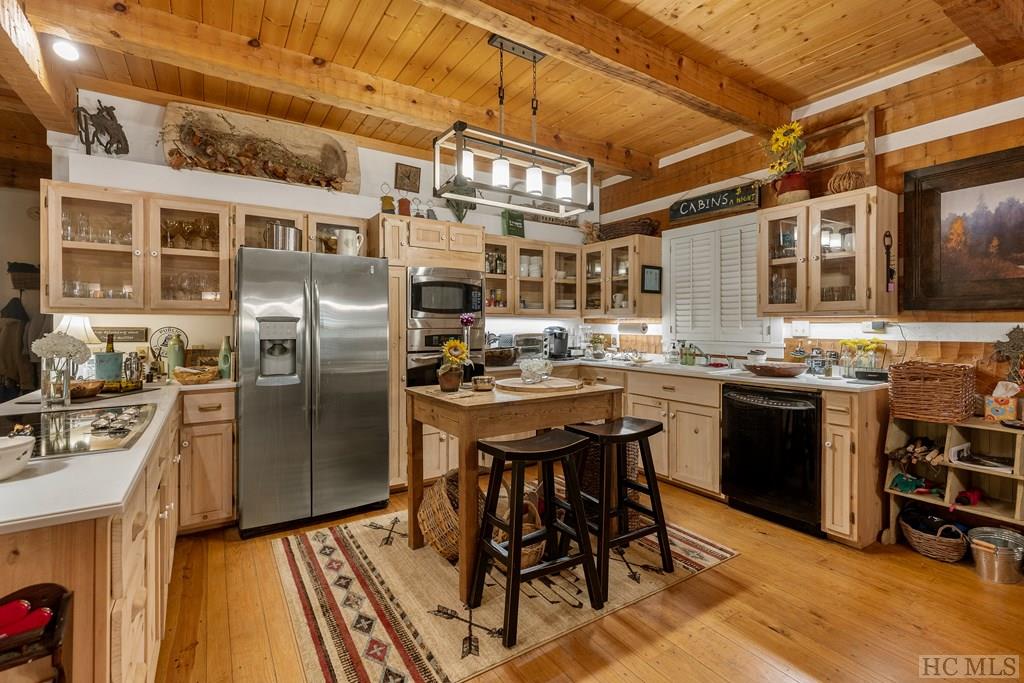 39 Hummingbird Court