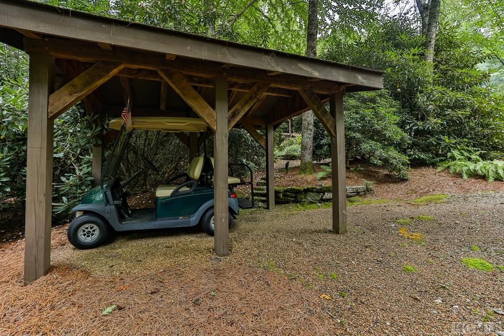 39 Hummingbird Court