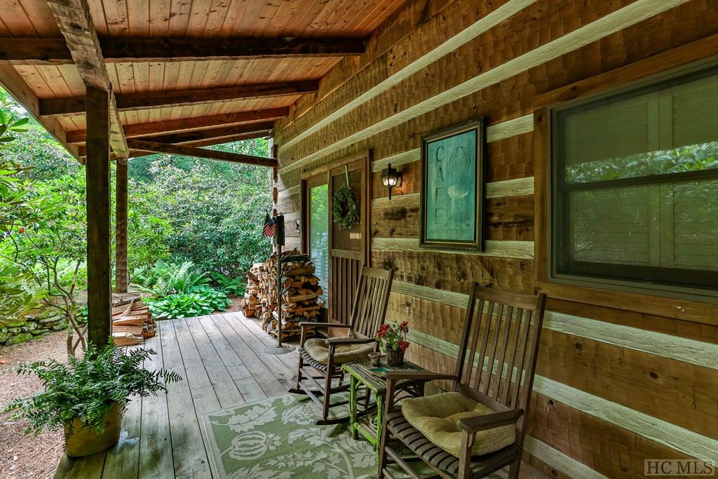 39 Hummingbird Court