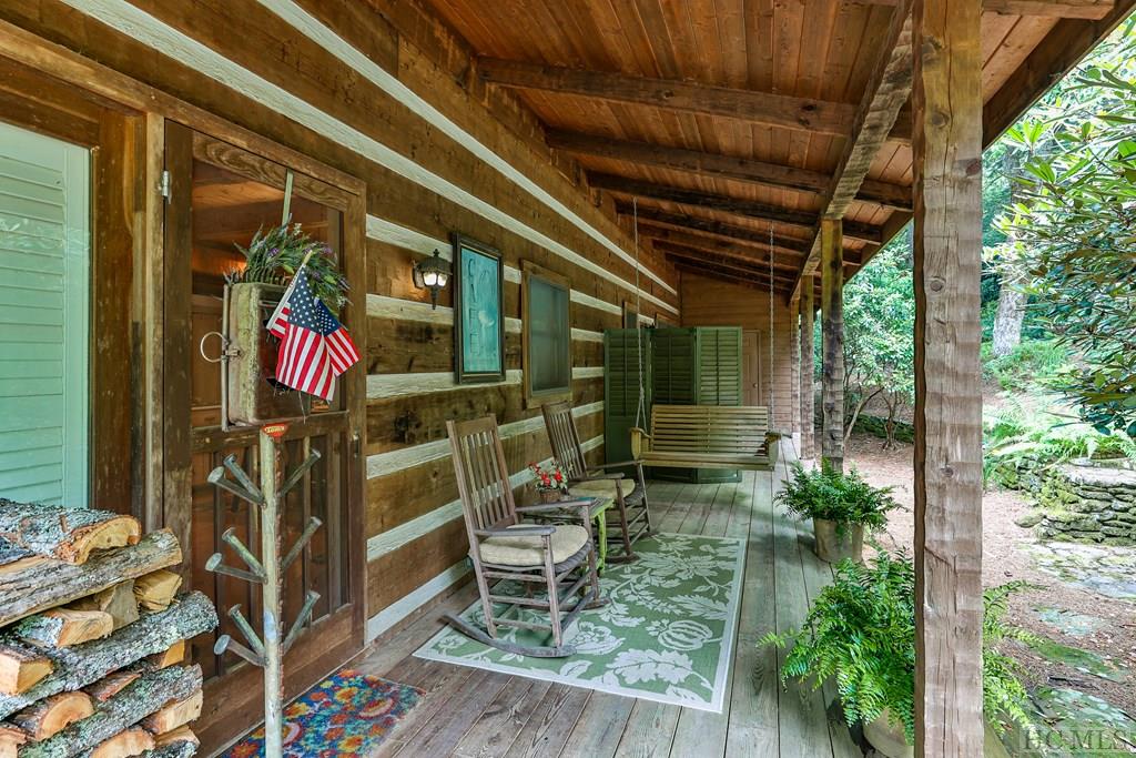 39 Hummingbird Court