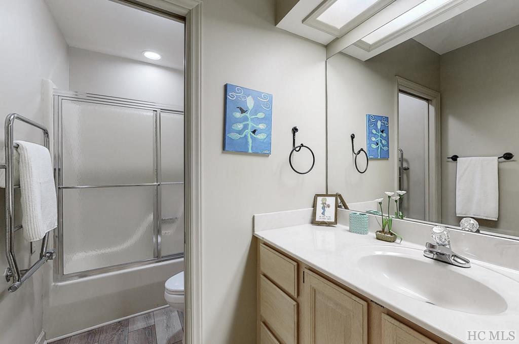 490 North Big Bearpen Mountain Road