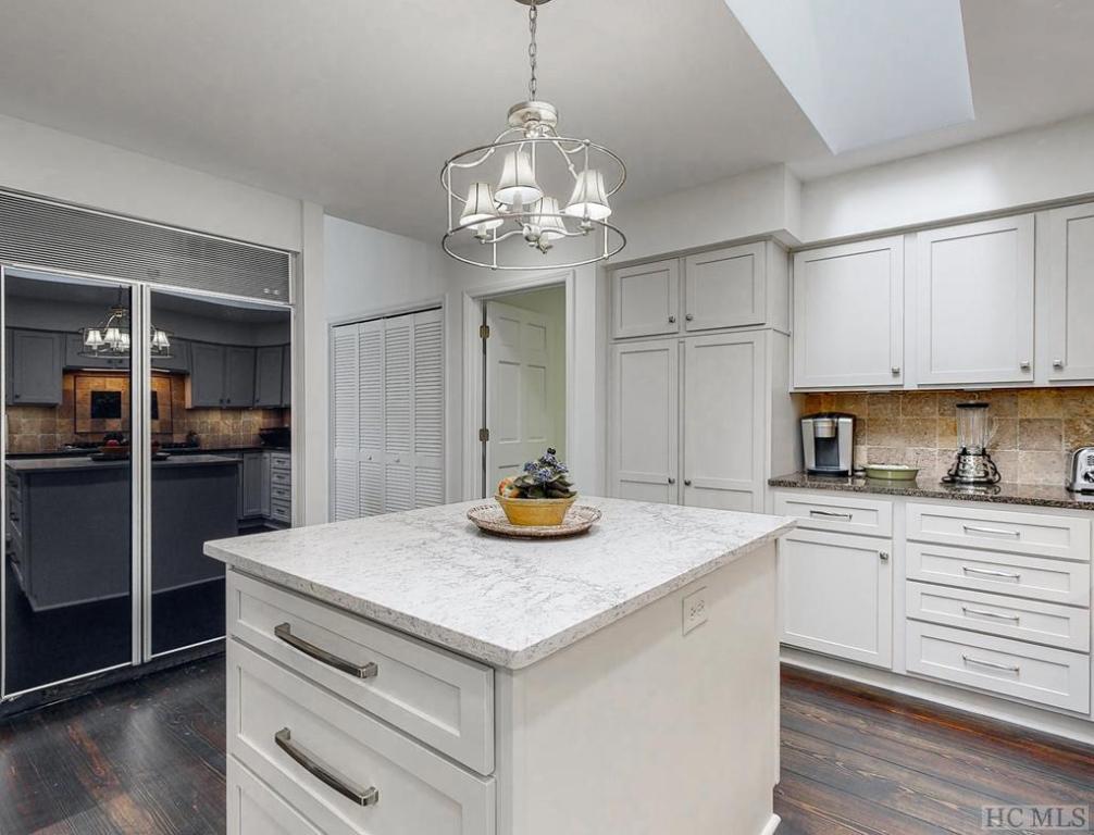 490 North Big Bearpen Mountain Road