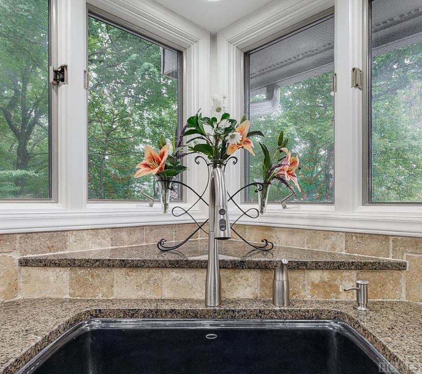 490 North Big Bearpen Mountain Road