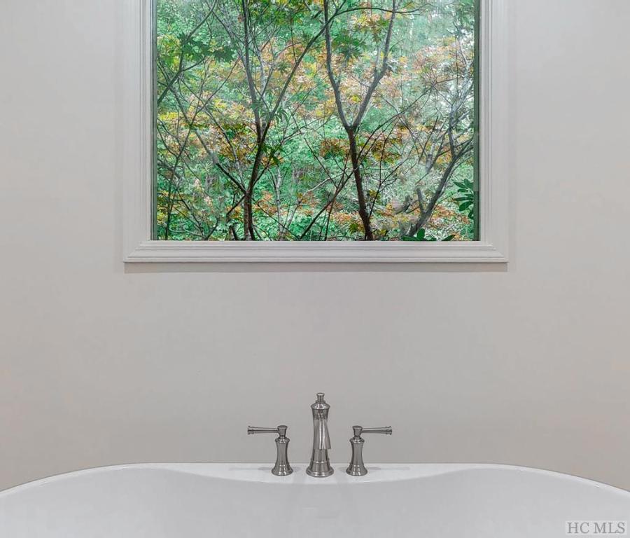 490 North Big Bearpen Mountain Road