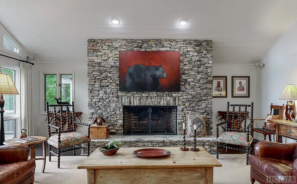 490 North Big Bearpen Mountain Road